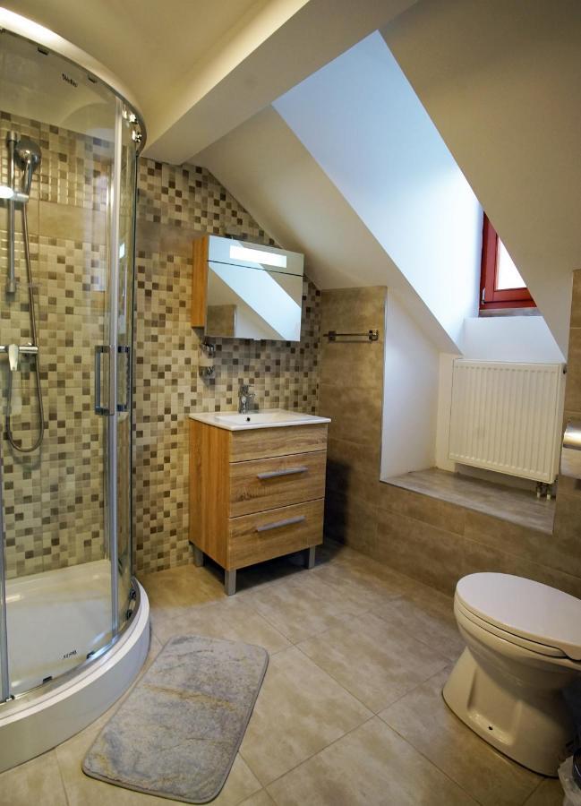 Dolce Vita Panzio Miskolc Extérieur photo